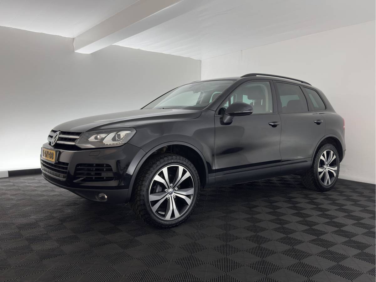 Volkswagen Touareg Volkswagen Touareg 3.0 TDI Highline Aut. *LEATHER | XENON | HEATED-COMFORTSEATS | NAVI-FULLMAP | PRIVACY-GLASS | SHIFT-PADDLES | ECC | PDC | CRUISE | TOWBAR | 20”ALU*