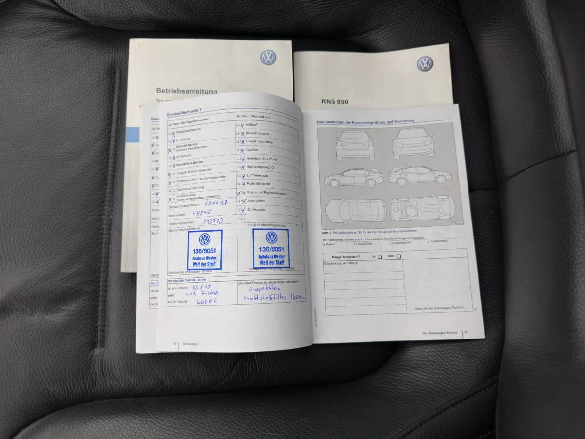Volkswagen Touareg Volkswagen Touareg 3.0 TDI Highline Aut. *LEATHER | XENON | HEATED-COMFORTSEATS | NAVI-FULLMAP | PRIVACY-GLASS | SHIFT-PADDLES | ECC | PDC | CRUISE | TOWBAR | 20”ALU*