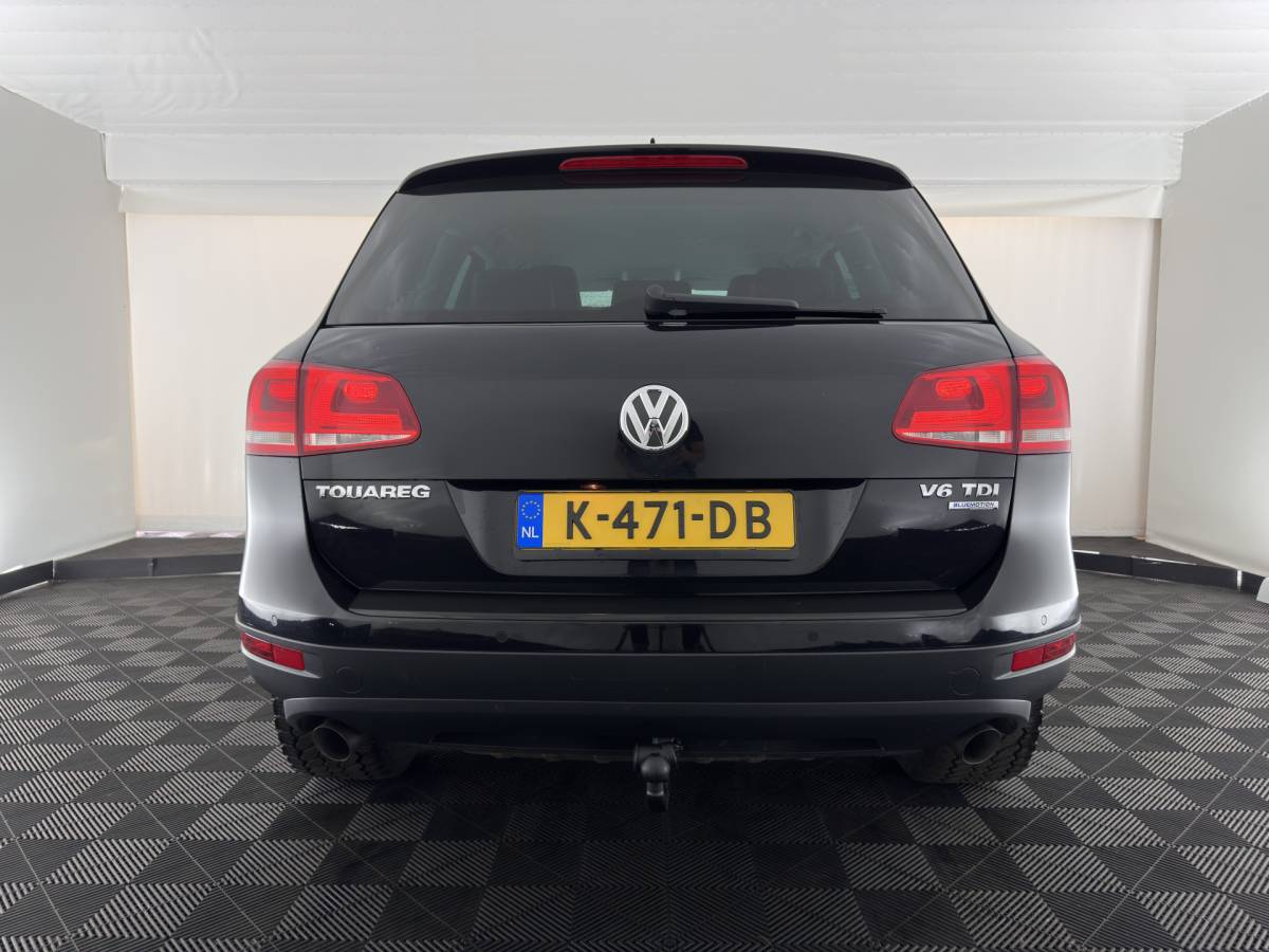 Volkswagen Touareg Volkswagen Touareg 3.0 TDI Highline Aut. *LEATHER | XENON | HEATED-COMFORTSEATS | NAVI-FULLMAP | PRIVACY-GLASS | SHIFT-PADDLES | ECC | PDC | CRUISE | TOWBAR | 20”ALU*