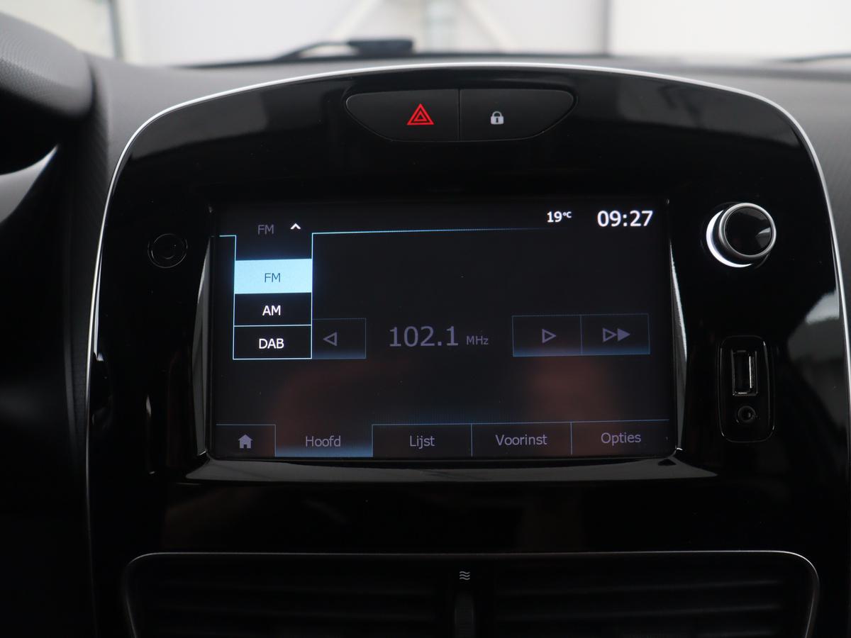 Renault Clio Renault Clio 0.9 TCe Limited | Cruise control | Park assist | Bluetooth |  Navigatie | DAB | Getint glas | Full LED | Lichtmetaal 16” |