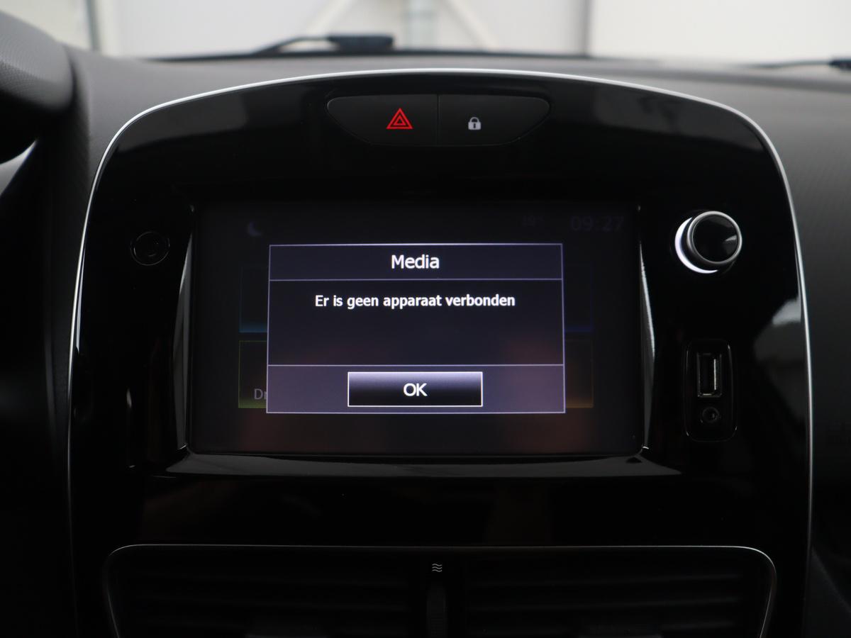 Renault Clio Renault Clio 0.9 TCe Limited | Cruise control | Park assist | Bluetooth |  Navigatie | DAB | Getint glas | Full LED | Lichtmetaal 16” |