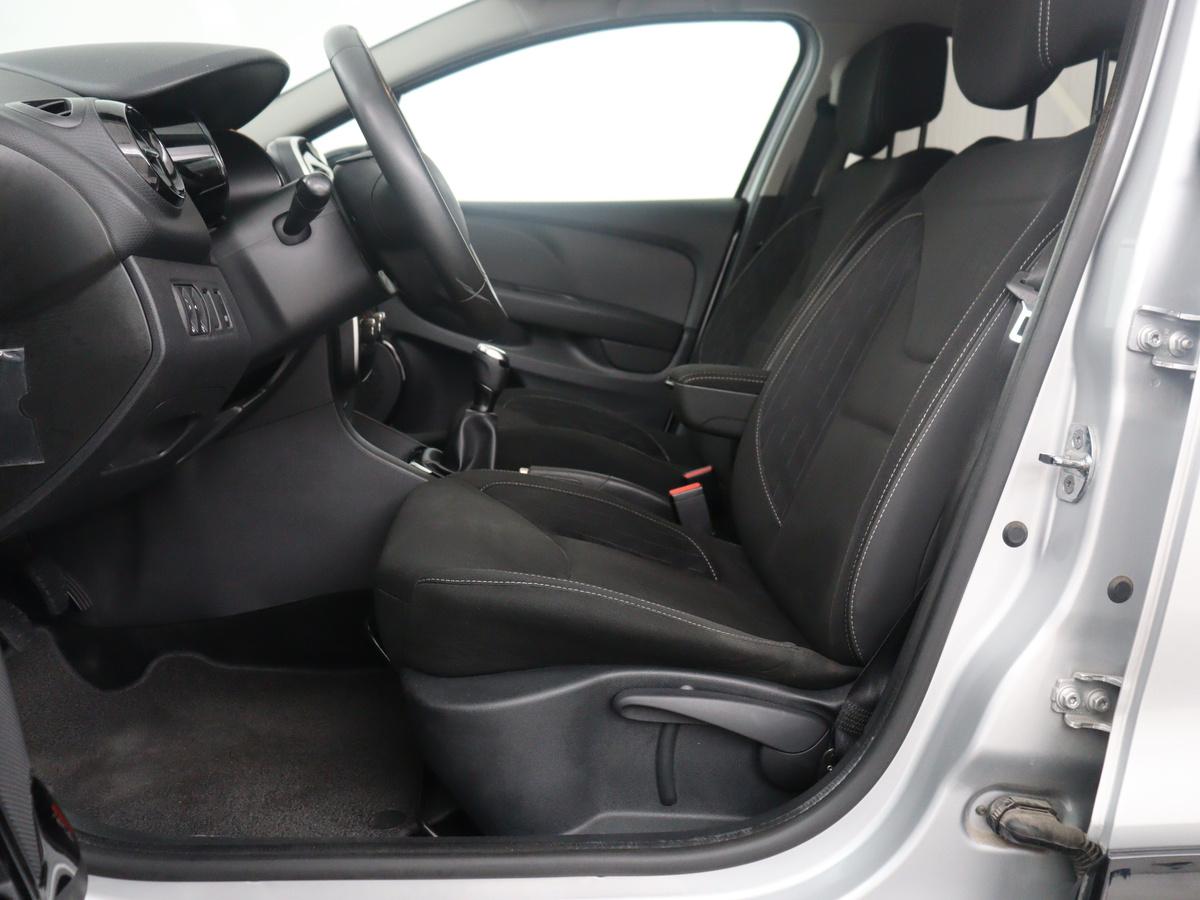 Renault Clio Renault Clio 0.9 TCe Limited | Cruise control | Park assist | Bluetooth |  Navigatie | DAB | Getint glas | Full LED | Lichtmetaal 16” |