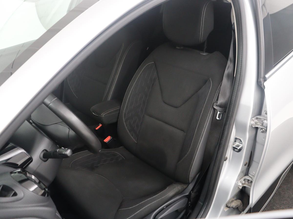Renault Clio Renault Clio 0.9 TCe Limited | Cruise control | Park assist | Bluetooth |  Navigatie | DAB | Getint glas | Full LED | Lichtmetaal 16” |