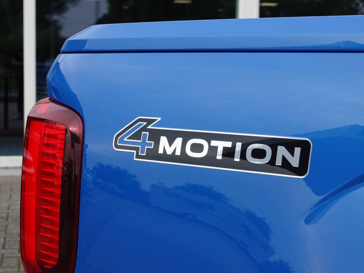 Volkswagen Amarok Volkswagen Amarok 3.0 TDI V6 4Motion Aventura BOMVOL | LEER | ELEK. ROLL TOP | PPF