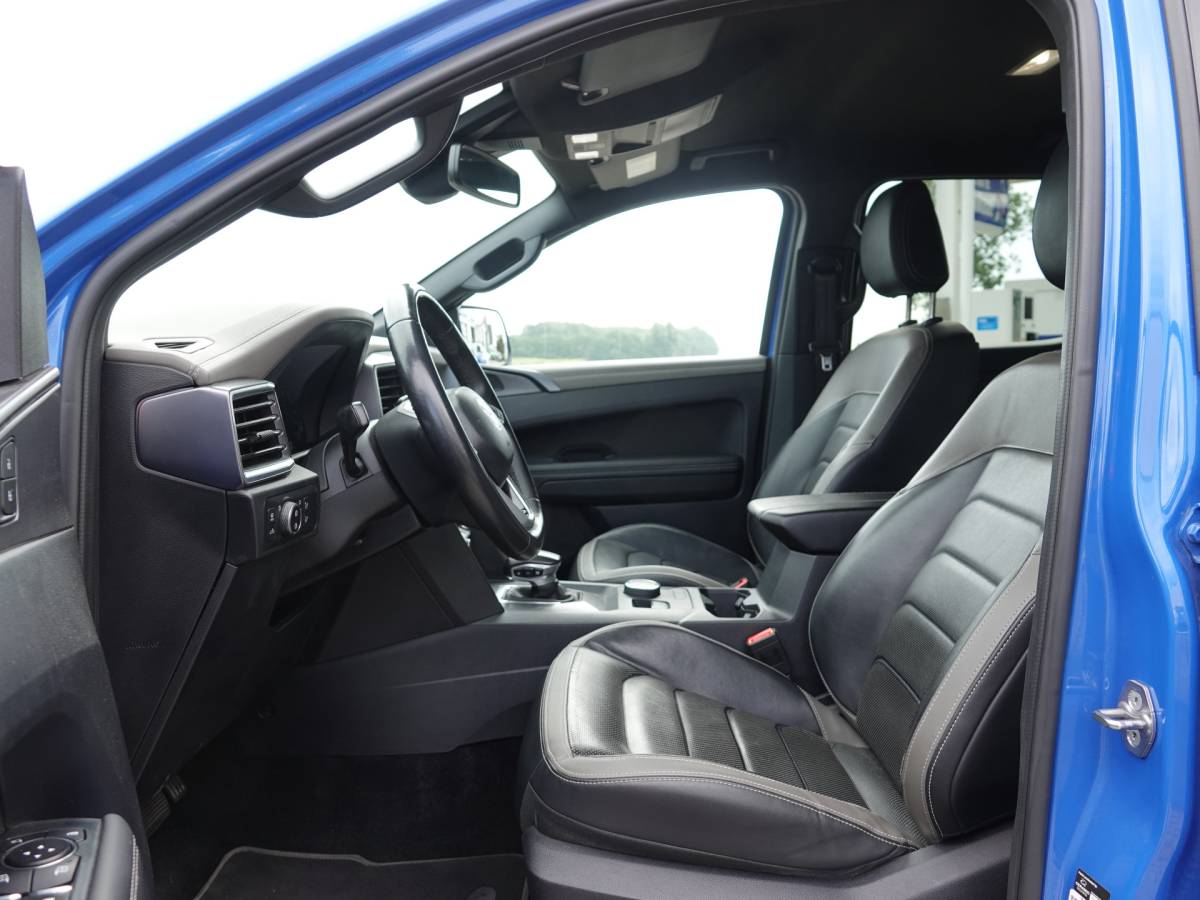 Volkswagen Amarok Volkswagen Amarok 3.0 TDI V6 4Motion Aventura BOMVOL | LEER | ELEK. ROLL TOP | PPF