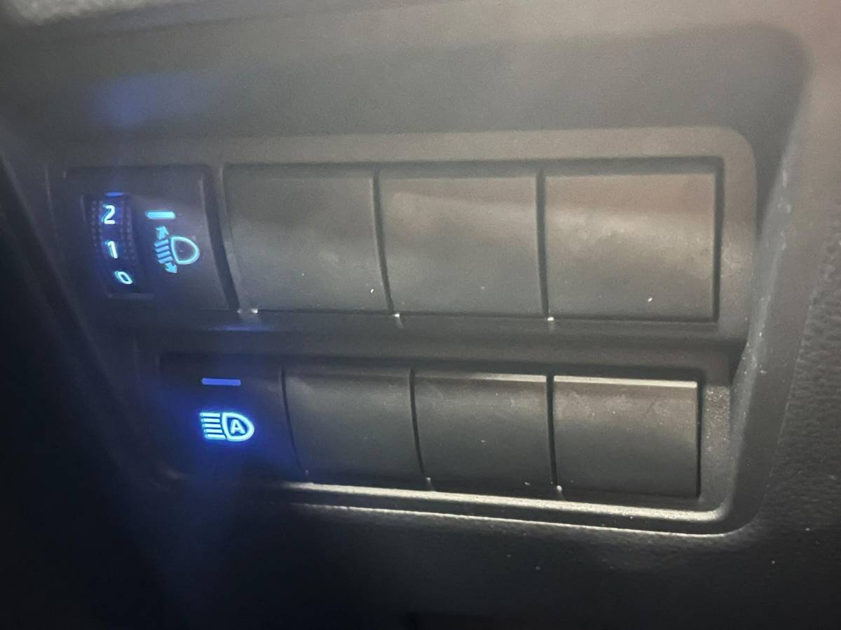 Toyota Yaris Cross Toyota Yaris Cross 1.5 Hybrid Business Navigatie Apple Carplay Android Auto Camera Parkeerhulp Adaptive Cruise Control Climate Control Lichtmetalen velgen