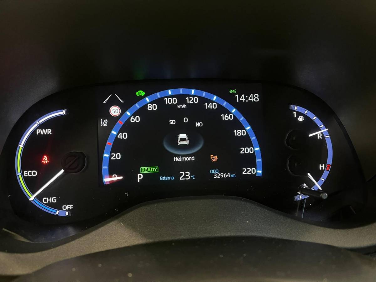 Toyota Yaris Cross Toyota Yaris Cross 1.5 Hybrid Business Navigatie Apple Carplay Android Auto Camera Parkeerhulp Adaptive Cruise Control Climate Control Lichtmetalen velgen