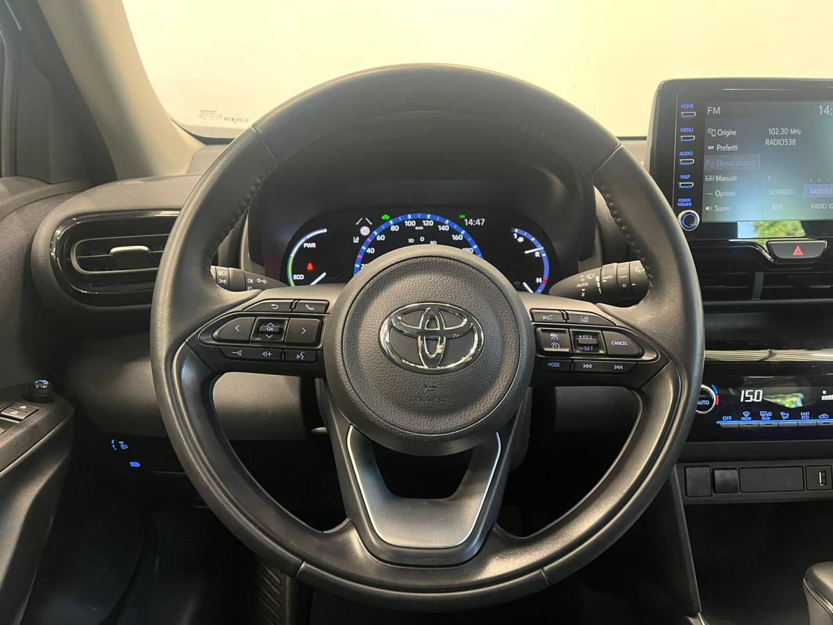 Toyota Yaris Cross Toyota Yaris Cross 1.5 Hybrid Business Navigatie Apple Carplay Android Auto Camera Parkeerhulp Adaptive Cruise Control Climate Control Lichtmetalen velgen