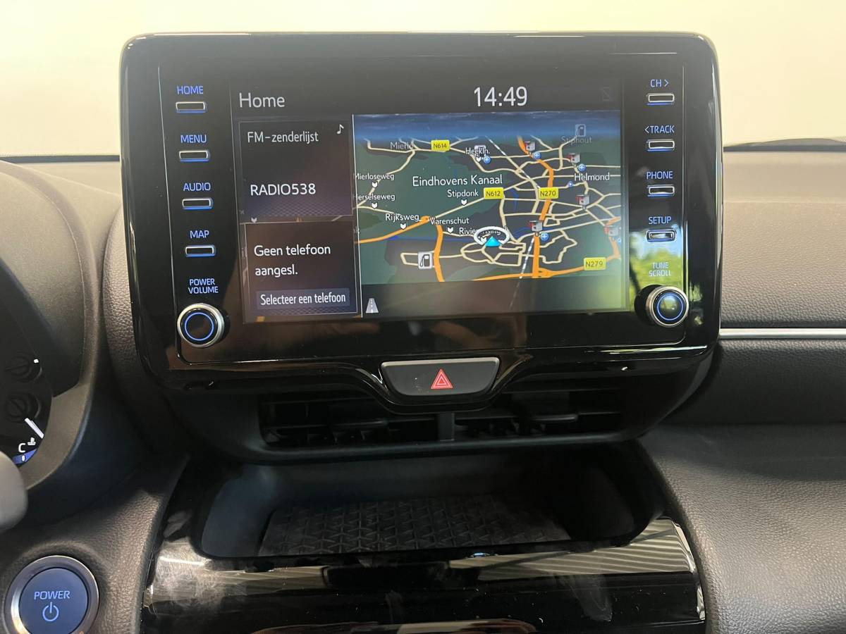 Toyota Yaris Cross Toyota Yaris Cross 1.5 Hybrid Business Navigatie Apple Carplay Android Auto Camera Parkeerhulp Adaptive Cruise Control Climate Control Lichtmetalen velgen