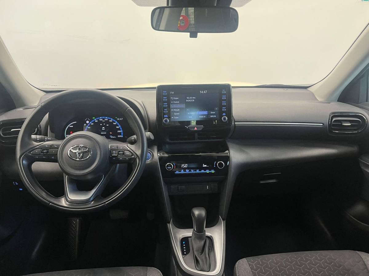 Toyota Yaris Cross Toyota Yaris Cross 1.5 Hybrid Business Navigatie Apple Carplay Android Auto Camera Parkeerhulp Adaptive Cruise Control Climate Control Lichtmetalen velgen
