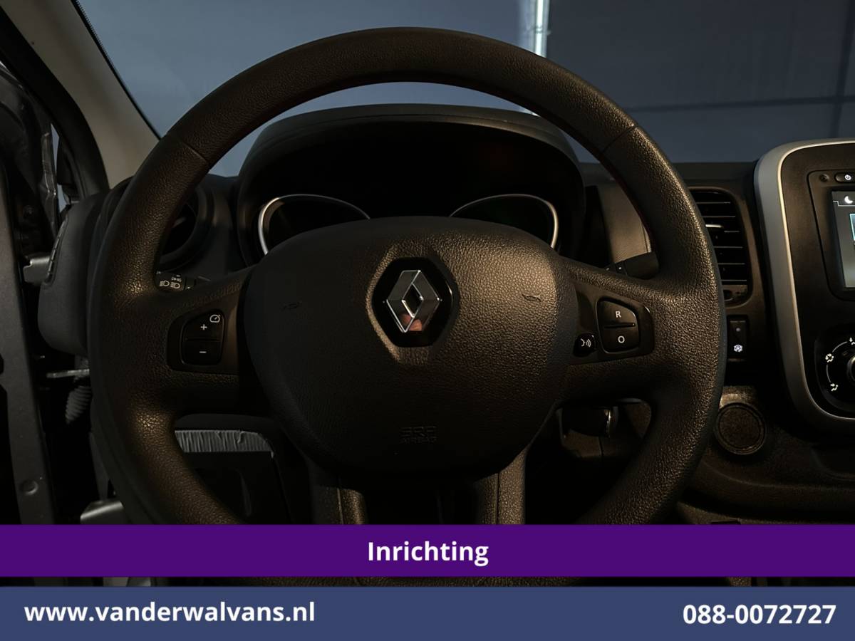 Renault Trafic Renault Trafic 1.6 dCi L1H1 Inrichting Euro6 Airco | Navigatie | LED | Cruisecontrol | Trekhaak Stoelverwarming, Parkeersensoren, Bijrijdersbank