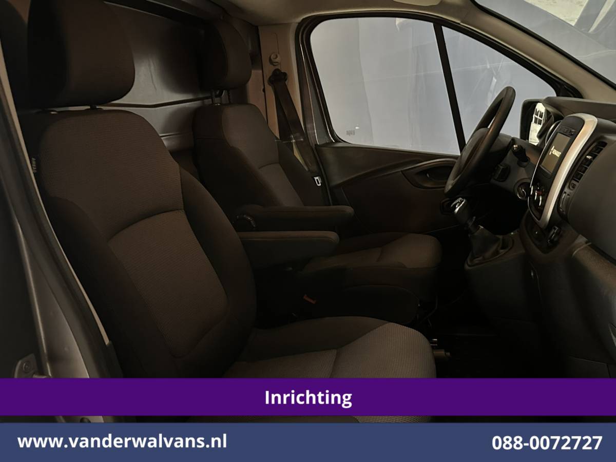 Renault Trafic Renault Trafic 1.6 dCi L1H1 Inrichting Euro6 Airco | Navigatie | LED | Cruisecontrol | Trekhaak Stoelverwarming, Parkeersensoren, Bijrijdersbank