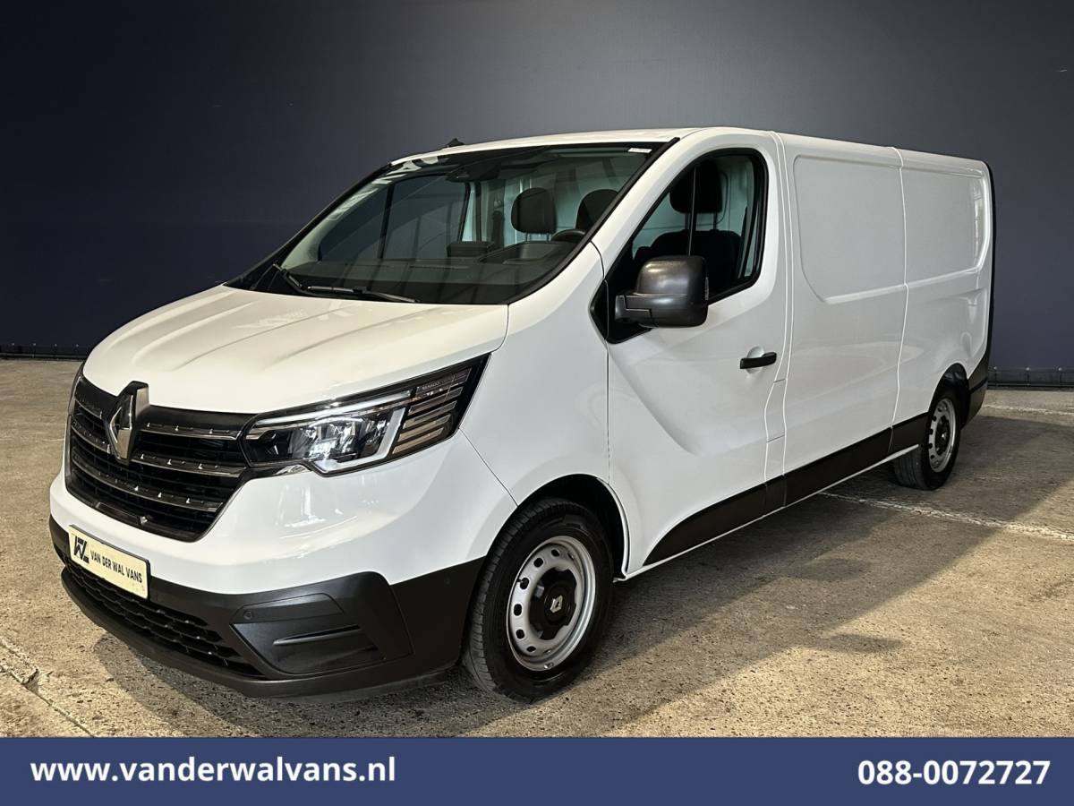 Renault Trafic Renault Trafic 2.0 dCi 131pk L2H1 Euro6 Airco | Navigatie | Camera | LED | Cruisecontrol Parkeersensoren, Bijrijdersbank