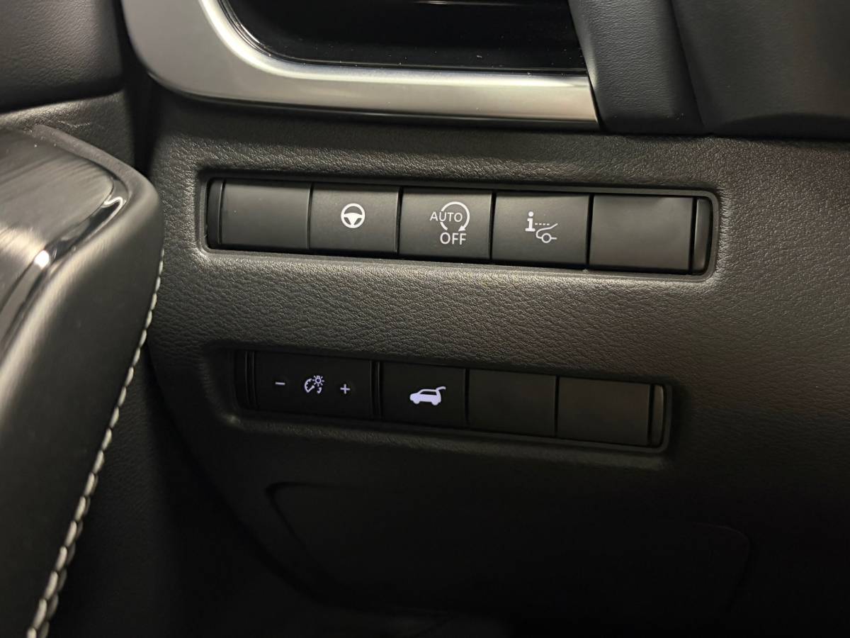 Nissan QASHQAI Nissan Qashqai 1.3 MHEV*Automaat*Tekna*Pano*Head-up*Xenon*Camera*Electr-Klep*Cruise-Control*