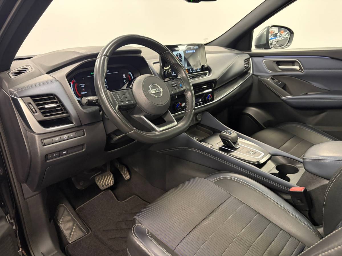 Nissan QASHQAI Nissan Qashqai 1.3 MHEV*Automaat*Tekna*Pano*Head-up*Xenon*Camera*Electr-Klep*Cruise-Control*