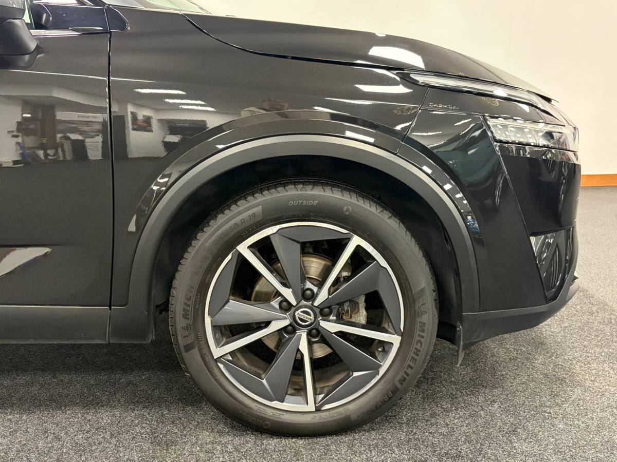 Nissan QASHQAI Nissan Qashqai 1.3 MHEV*Automaat*Tekna*Pano*Head-up*Xenon*Camera*Electr-Klep*Cruise-Control*