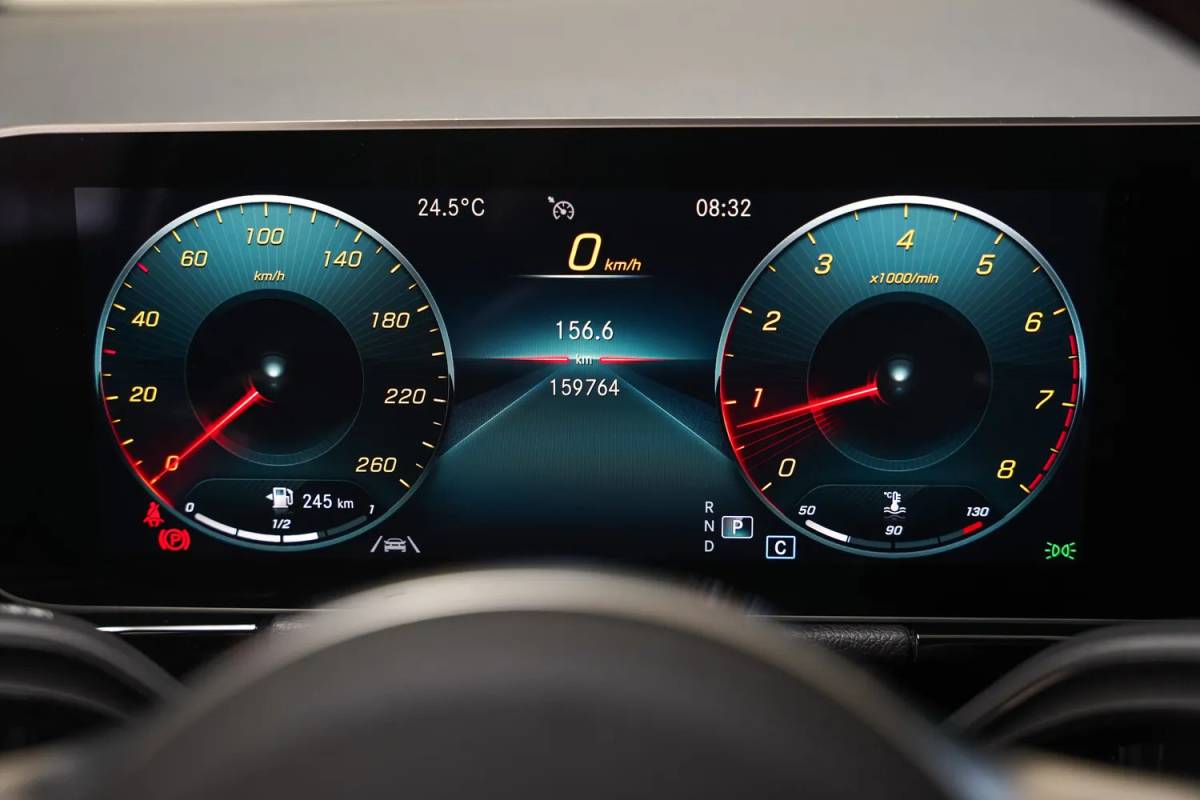 Mercedes-Benz B-Klasse Mercedes-Benz B-Klasse 220 AMG Line Night Aut. [ Panorama LED Navi Camera Sfeer Carplay ]