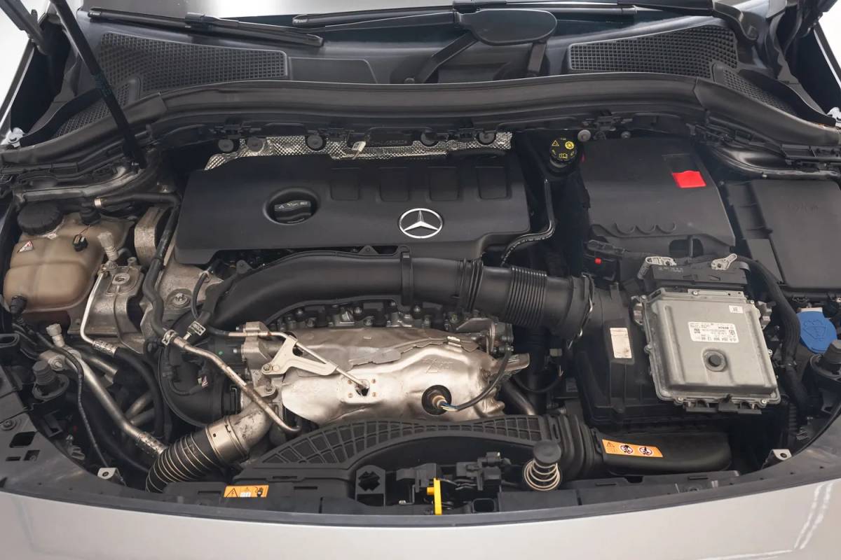 Mercedes-Benz B-Klasse Mercedes-Benz B-Klasse 220 AMG Line Night Aut. [ Panorama LED Navi Camera Sfeer Carplay ]