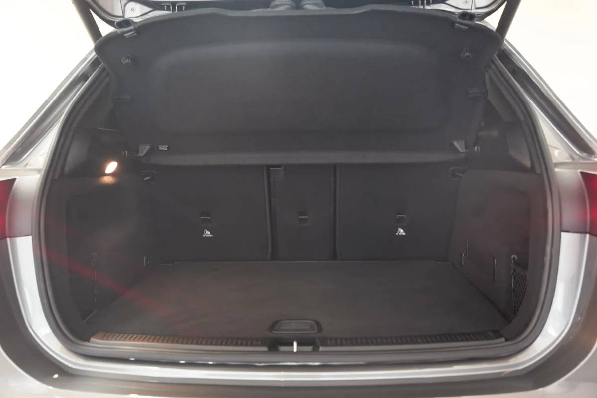 Mercedes-Benz B-Klasse Mercedes-Benz B-Klasse 220 AMG Line Night Aut. [ Panorama LED Navi Camera Sfeer Carplay ]
