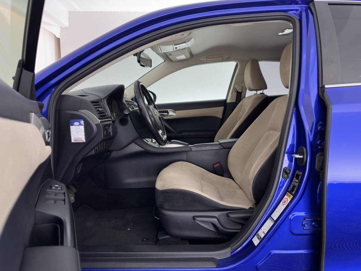 Lexus CT Lexus CT 200h Business Line Aut. *NAVI-FULLMAP | CAMERA | COMFORT-SEATS | PRIVACY-GLASS | ECC | PDC | CRUISE | 17”ALU*
