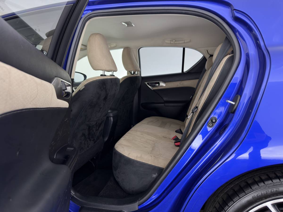 Lexus CT Lexus CT 200h Business Line Aut. *NAVI-FULLMAP | CAMERA | COMFORT-SEATS | PRIVACY-GLASS | ECC | PDC | CRUISE | 17”ALU*