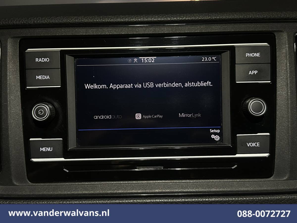 Volkswagen Crafter Volkswagen Crafter 2.0 TDI 141pk L3H2 L2H1 Euro6 Airco | Camera | Apple Carplay | Android Auto Parkeersensoren, Bijrijdersbank