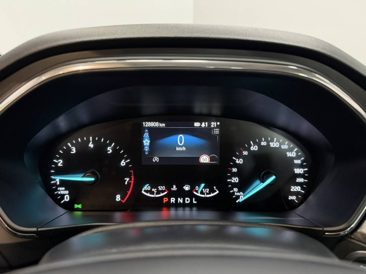 Ford Focus Ford Focus Wagon 1.0 EcoBoost Titanium Business Airco ECC | StuurStoel Verwarming | Camera | Keyless | Adaptive Cruise | Isofix | NAP