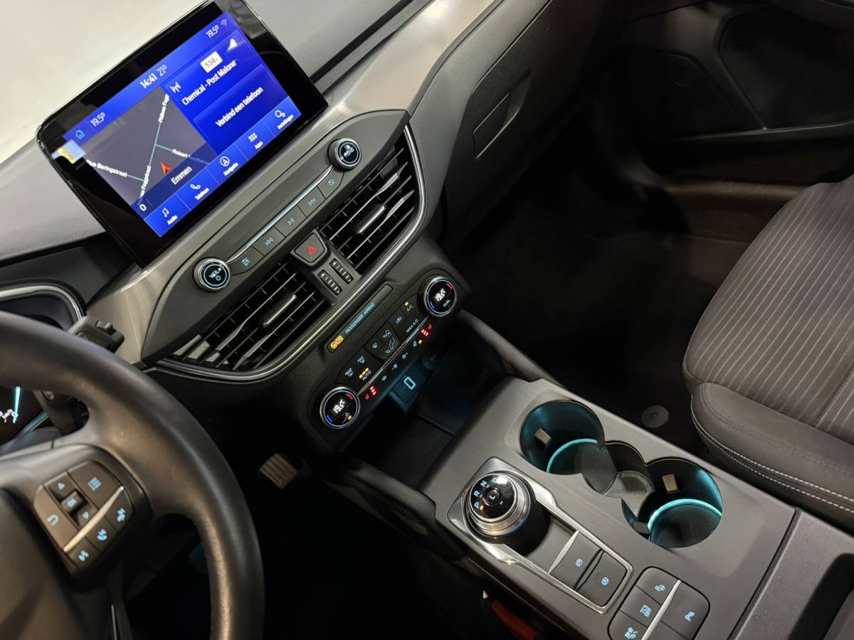 Ford Focus Ford Focus Wagon 1.0 EcoBoost Titanium Business Airco ECC | StuurStoel Verwarming | Camera | Keyless | Adaptive Cruise | Isofix | NAP