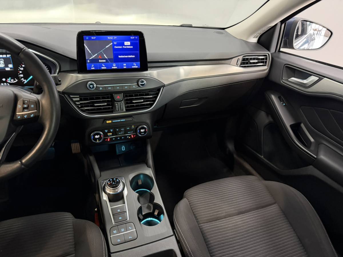 Ford Focus Ford Focus Wagon 1.0 EcoBoost Titanium Business Airco ECC | StuurStoel Verwarming | Camera | Keyless | Adaptive Cruise | Isofix | NAP