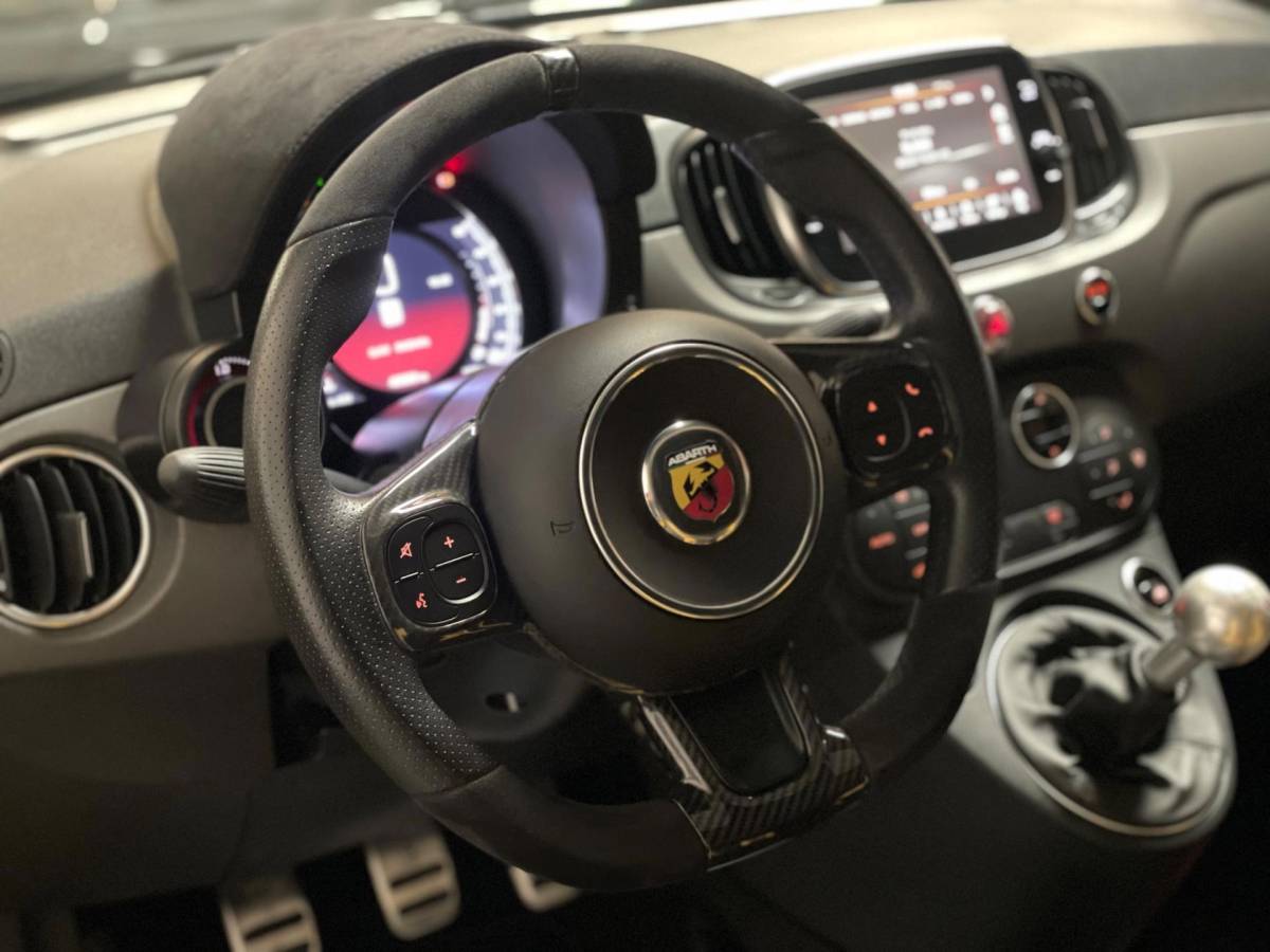 Fiat 500 Fiat 500 1.4 T-Jet Abarth Competizione 70th Anniversary | kuipstoelen | Pano | DAB | Beats by Dre | Navi
