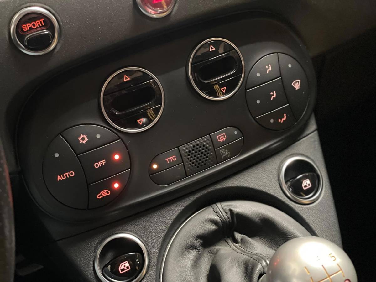 Fiat 500 Fiat 500 1.4 T-Jet Abarth Competizione 70th Anniversary | kuipstoelen | Pano | DAB | Beats by Dre | Navi