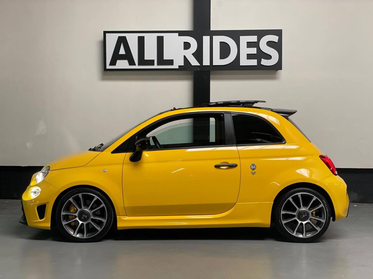 Fiat 500 Fiat 500 1.4 T-Jet Abarth Competizione 70th Anniversary | kuipstoelen | Pano | DAB | Beats by Dre | Navi