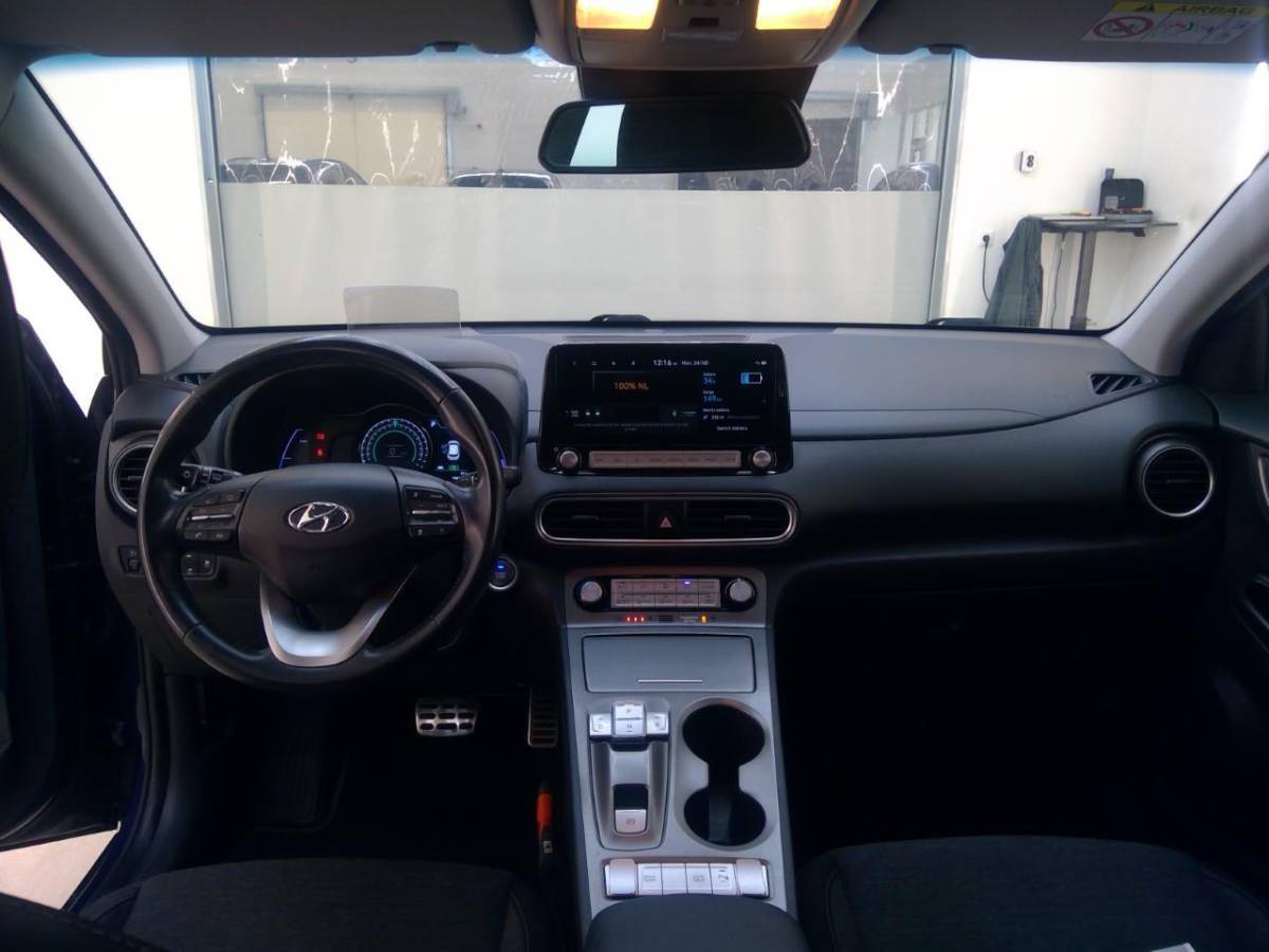 Hyundai Kona Hyundai Kona EV Fashion 64 kWh | SOH 100% | Navigatiesysteem | Parkeersensoren |