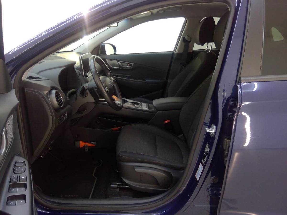 Hyundai Kona Hyundai Kona EV Fashion 64 kWh | SOH 100% | Navigatiesysteem | Parkeersensoren |