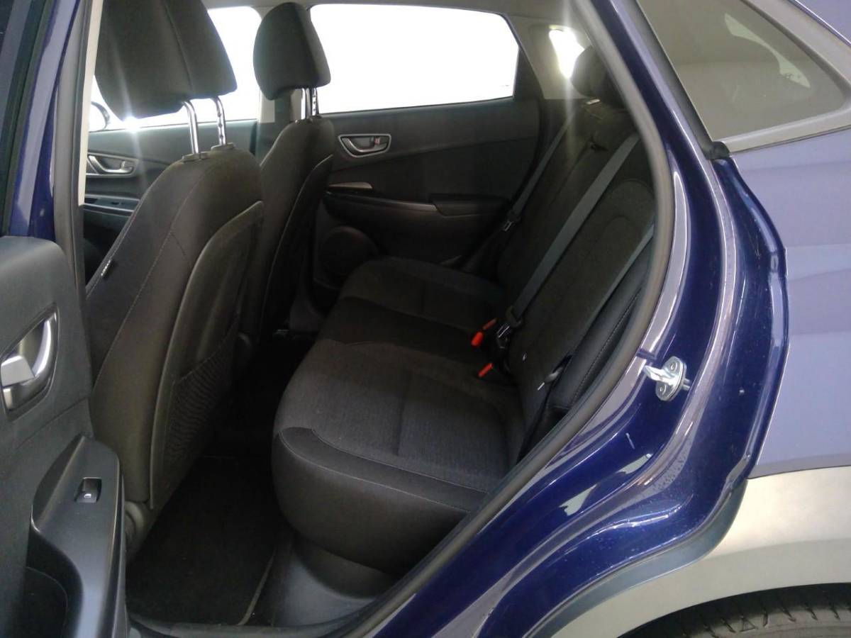 Hyundai Kona Hyundai Kona EV Fashion 64 kWh | SOH 100% | Navigatiesysteem | Parkeersensoren |