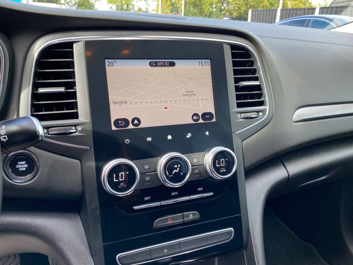 Renault Megane E-Tech Renault Mégane Estate 1.6 E-Tech Plug-In Hybrid CAMERA LED KEYLESS CRUISE NAVI APPLE CARPLAY PDC