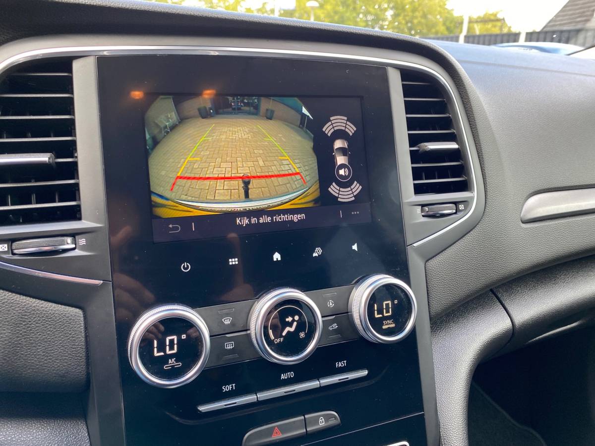Renault Megane E-Tech Renault Mégane Estate 1.6 E-Tech Plug-In Hybrid CAMERA LED KEYLESS CRUISE NAVI APPLE CARPLAY PDC