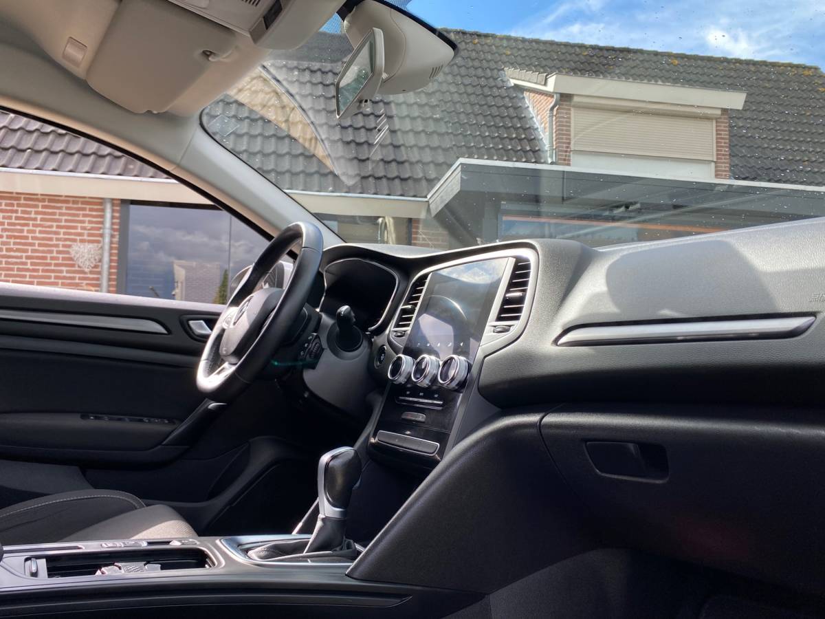 Renault Megane E-Tech Renault Mégane Estate 1.6 E-Tech Plug-In Hybrid CAMERA LED KEYLESS CRUISE NAVI APPLE CARPLAY PDC