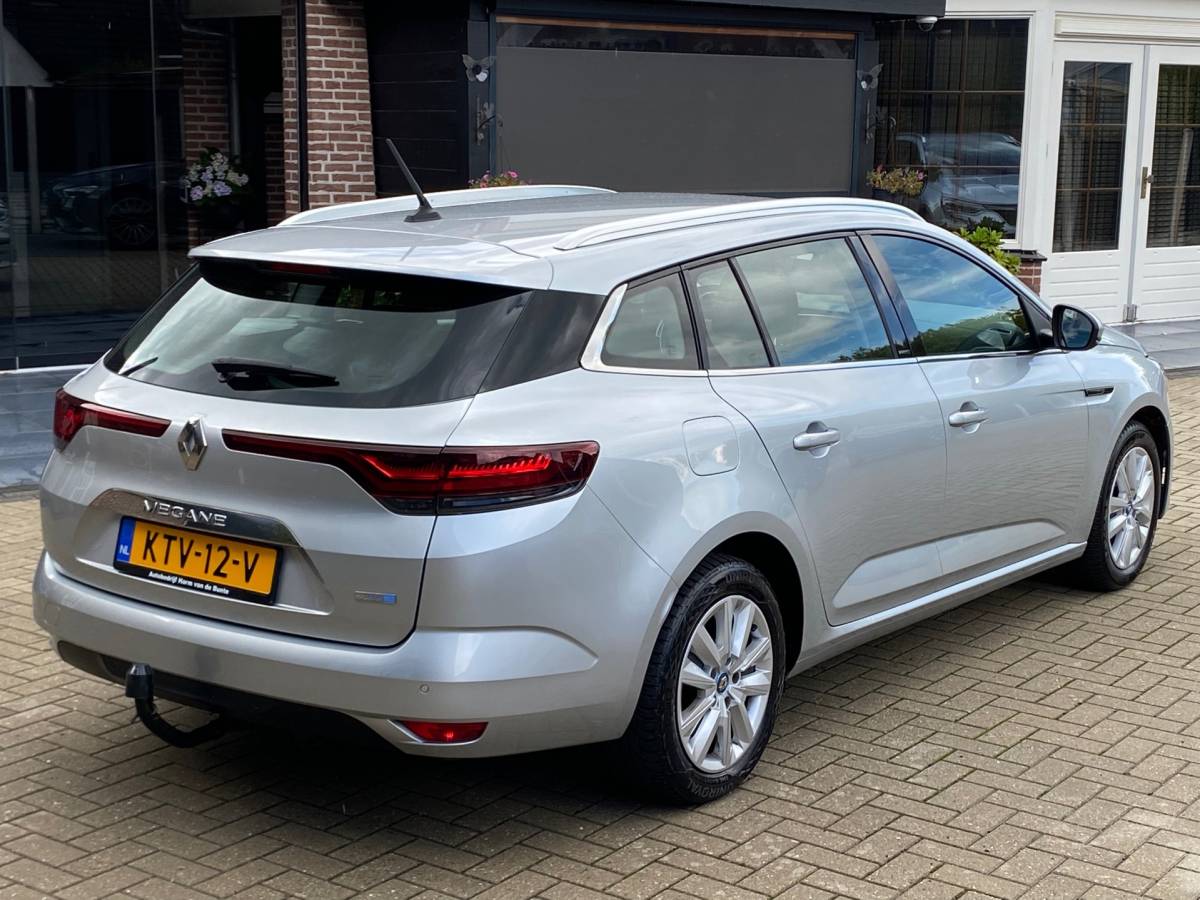 Renault Megane E-Tech Renault Mégane Estate 1.6 E-Tech Plug-In Hybrid CAMERA LED KEYLESS CRUISE NAVI APPLE CARPLAY PDC