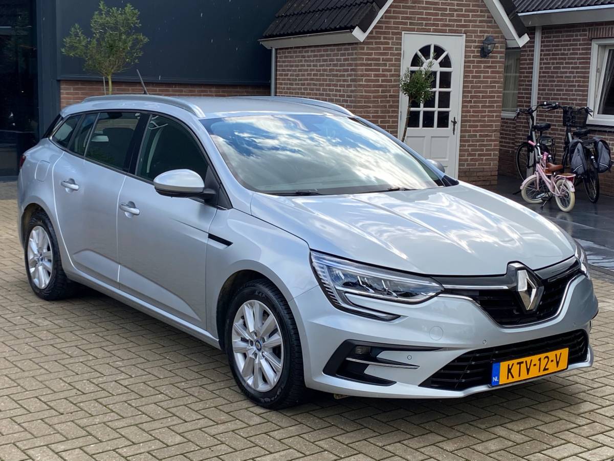 Renault Megane E-Tech Renault Mégane Estate 1.6 E-Tech Plug-In Hybrid CAMERA LED KEYLESS CRUISE NAVI APPLE CARPLAY PDC