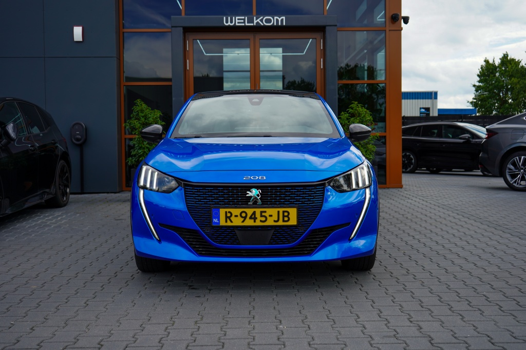 Peugeot e-208 Peugeot e-208 GT 350 50 kWh | 91,54% SOH | Pano | Stoelverwarming | 360 Camera