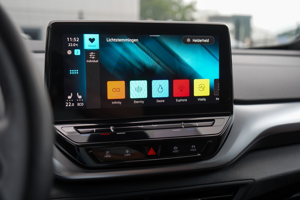 Volkswagen ID.4 Volkswagen ID.4 First 77 kWh | 92,92% SOH | Trekhaak | Camera | Led | Stoelverwarming