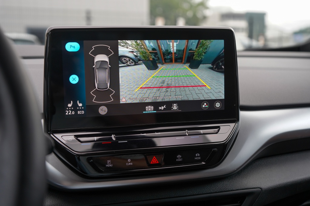 Volkswagen ID.4 Volkswagen ID.4 First 77 kWh | 92,92% SOH | Trekhaak | Camera | Led | Stoelverwarming