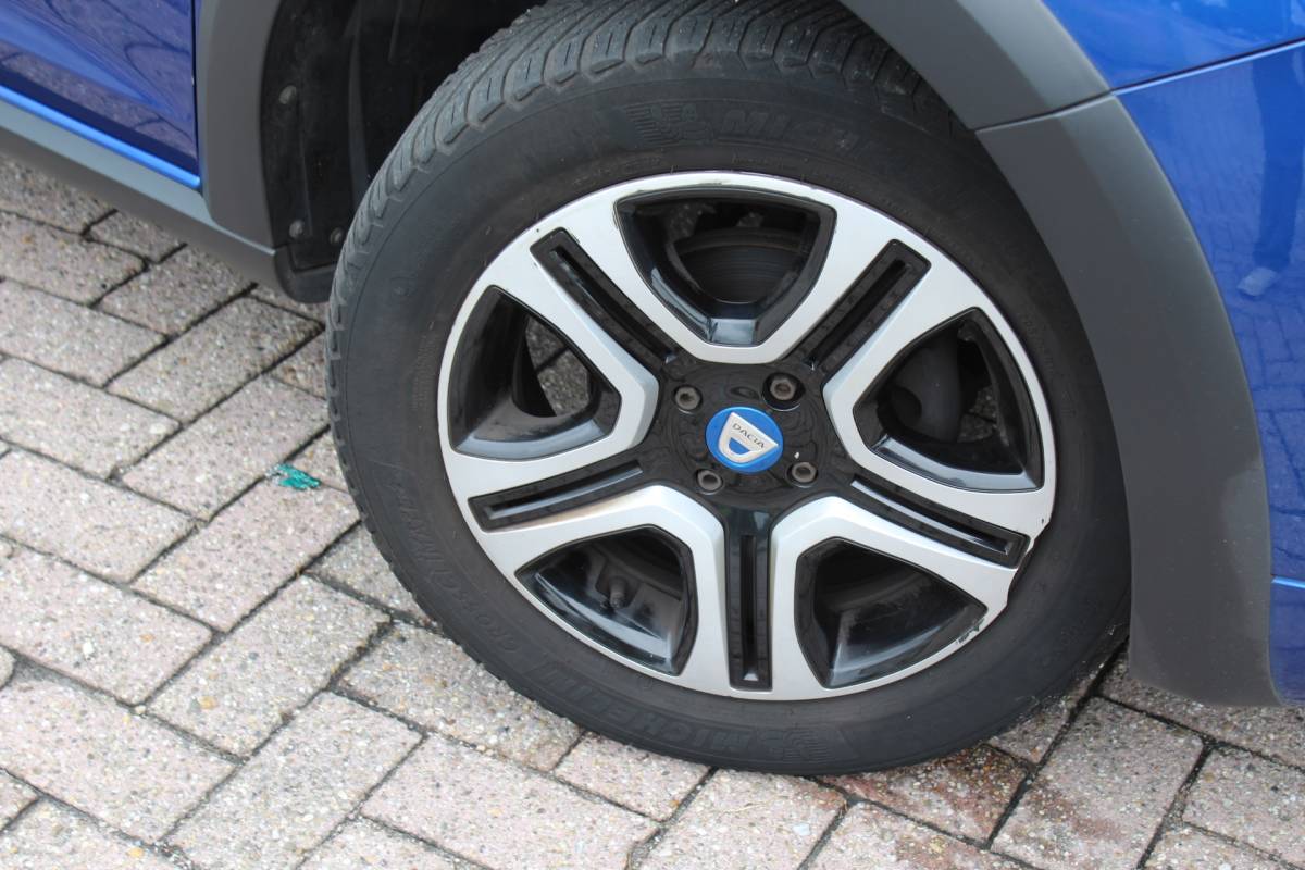 Dacia Logan Dacia Logan MCV 1.0 TCe Bi-Fuel Stepway Serie Limitee 15th Anniv. LPG3 1E EIG DEALER ONDERH