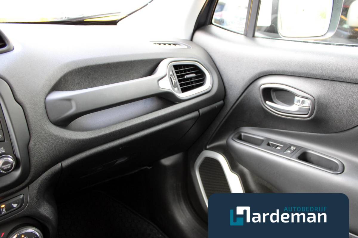 Jeep Renegade Jeep Renegade 1.4 MultiAir Limited Trekhaak Leder