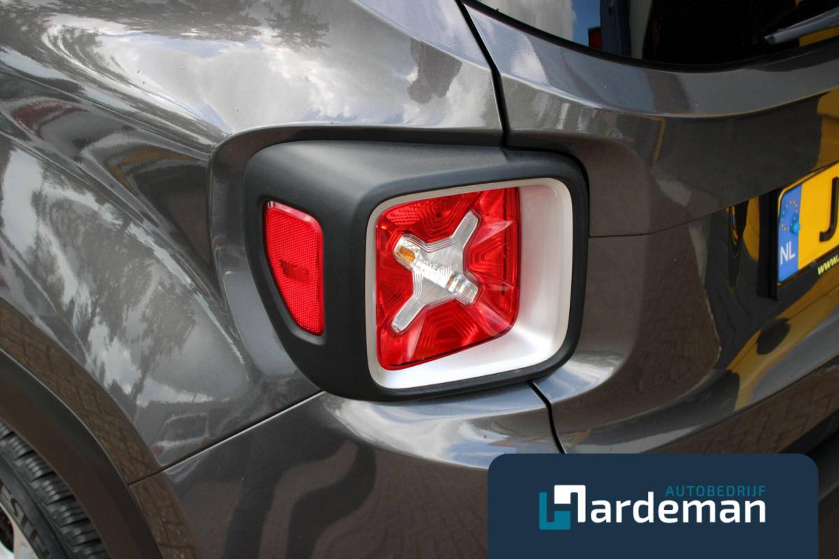 Jeep Renegade Jeep Renegade 1.4 MultiAir Limited Trekhaak Leder