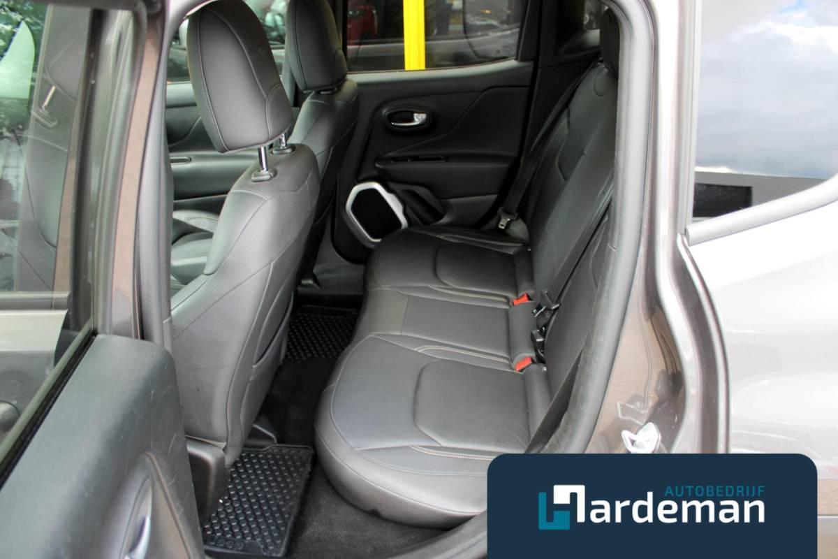 Jeep Renegade Jeep Renegade 1.4 MultiAir Limited Trekhaak Leder