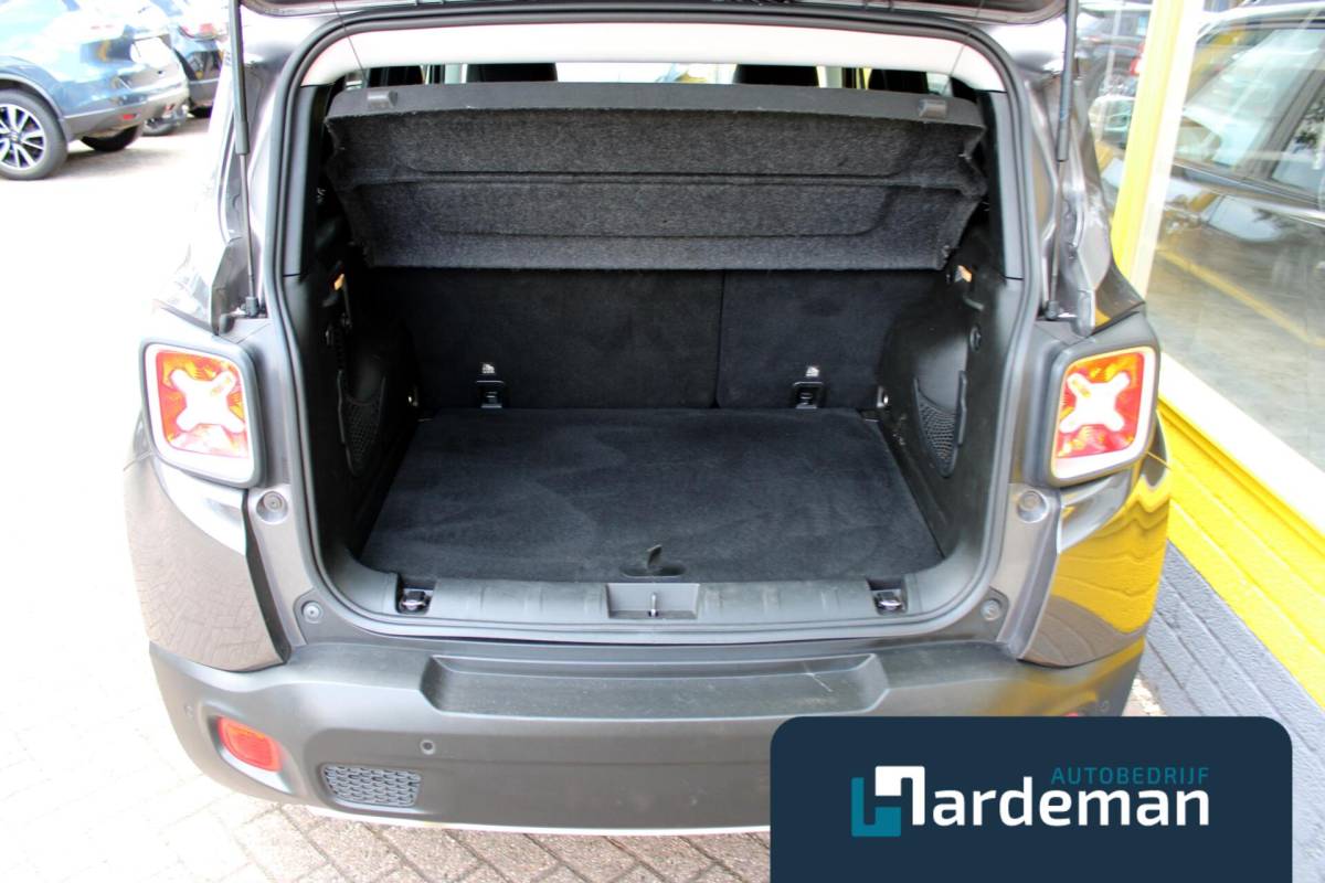 Jeep Renegade Jeep Renegade 1.4 MultiAir Limited Trekhaak Leder
