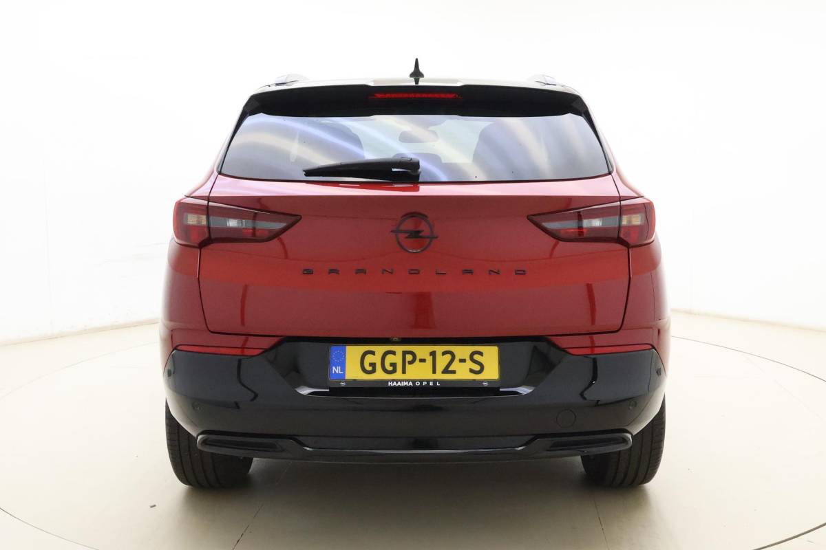 Opel Grandland Opel Grandland 1.2 Turbo GS Automaat | Stoel & Stuurverwarming | Camera | Navigatie via Carplay | Zwart dak | Dakrails | Keyless | Voorruitverwarming