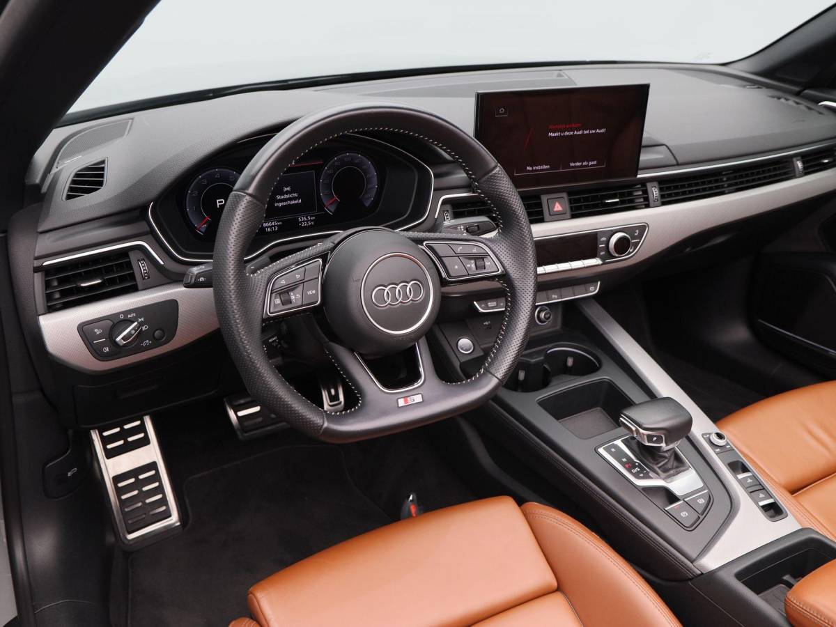 Audi A5 Audi A5 Cabriolet 40 TFSi 190 Pk Automaat S-Line | B&O Audio | Nekverwarming | 19 Inch | Trekhaak | Leder | Camera | 86.642 Km!!